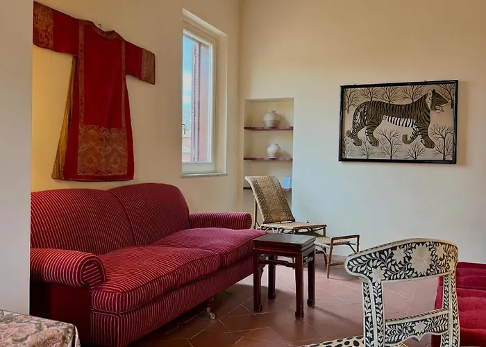 La Consulta A Banchi Tatil Evi *